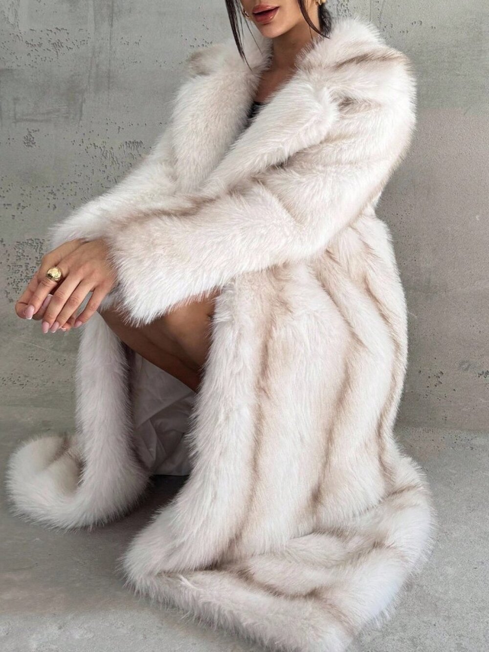 White Casual Women's Elegant Faux Fur Coat